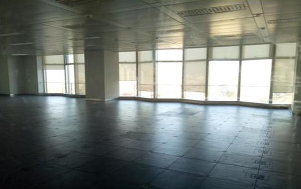 品尊国际中心写字楼 338m²办公室 5.31元/m²/天 简单装修