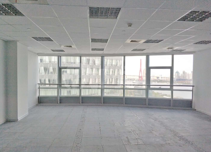 滨江国际广场写字楼 115m²办公室 5.58元/m²/天 简单装修
