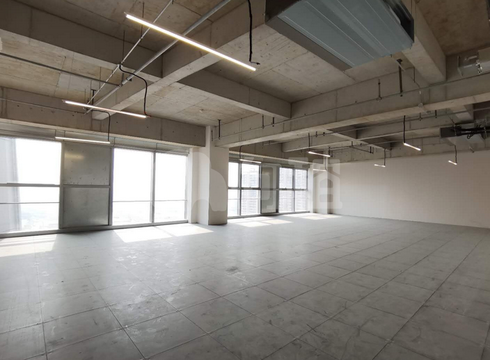 嘉定新城万达广场写字楼 225m²办公室出租 3.5元/m²/天 简单装修