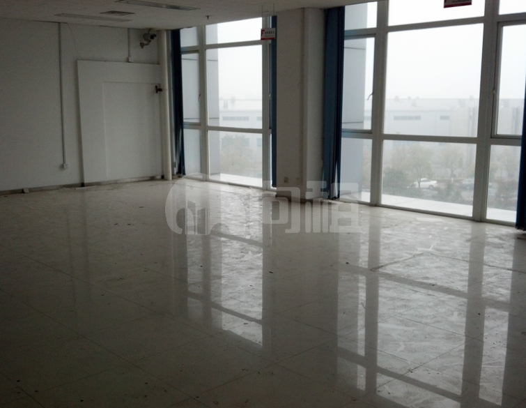 H951创意园写字楼 132m²办公室出租 3.5元/m²/天 简单装修