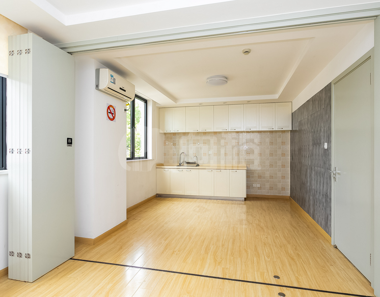 健康智谷写字楼 500m²办公室出租 4元/m²/天 中等装修