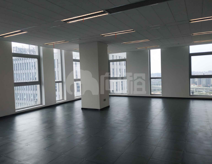 都市总部大楼写字楼 321m²办公室出租 10.5元/m²/天 简单装修