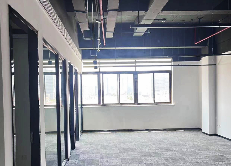 智汇东信写字楼 150m²办公室出租 4元/m²/天 简单装修