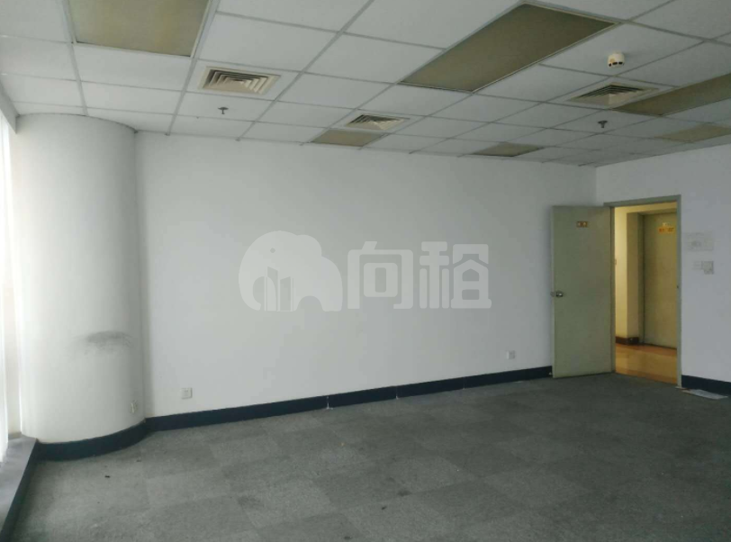 龙珠广场写字楼 176m²办公室出租 3.5元/m²/天 简单装修