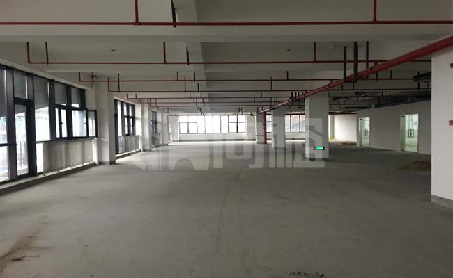 金领谷科技产业园 390m²办公室 1.7元/m²/天 毛坯