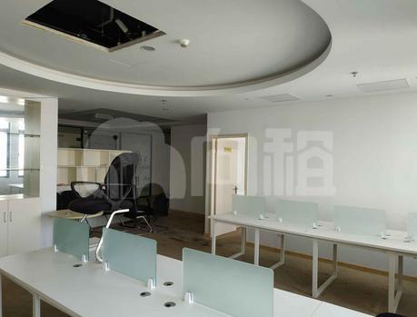 珠江创意中心 270m²办公室 4.3元/m²/天 中等装修