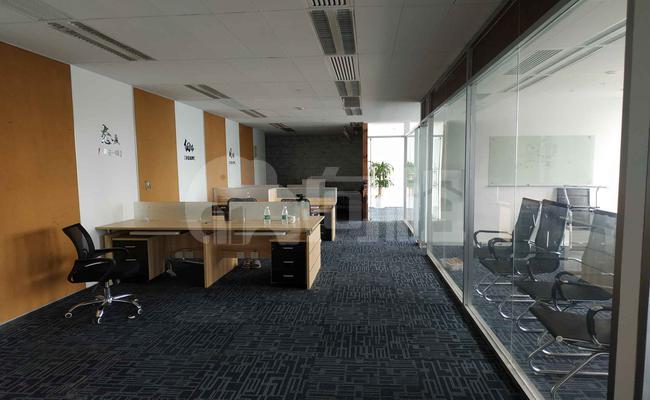绿地能源大厦 190m²办公室 2.9元/m²/天 中等装修