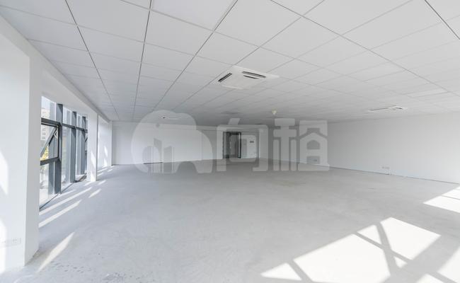 丰华创意产业园 120m²办公室 2.1元/m²/天 简单装修