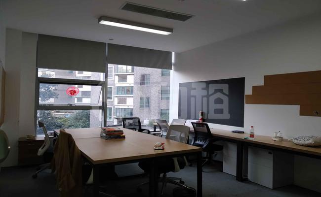 清水湾大厦 31m²办公室 4.8元/m²/天 简单装修