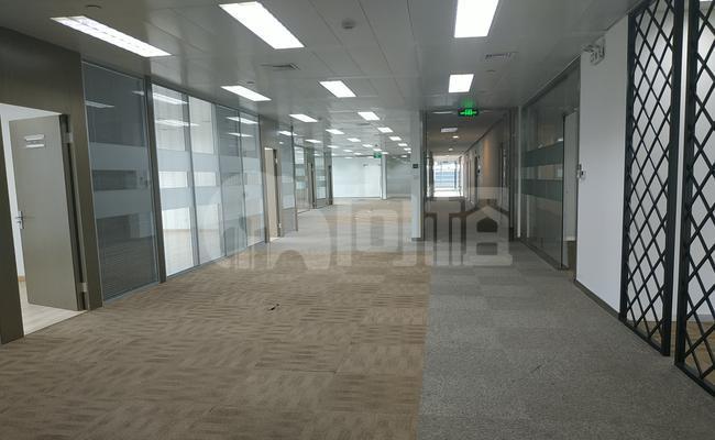 长泰国际金融大厦写字楼 180m²办公室 7.92元/m²/天 简单装修
