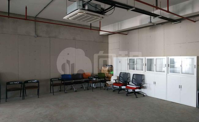 岛里·创新园 79m²办公室 2.2元/m²/天 简单装修