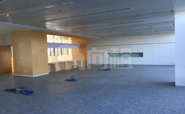 焦点梦想园 200m²办公室 2.4元/m²/天 中等装修