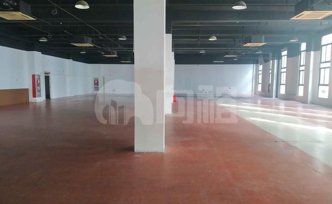 上海国际工业设计中心 1554m²办公室 2.5元/m²/天 中等装修