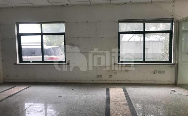 杨浦都市工业园 128m²办公室 2.5元/m²/天 中等装修