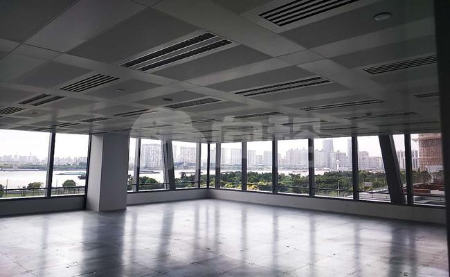 新曹杨工业园区 450m²办公室 2.9元/m²/天 中等装修