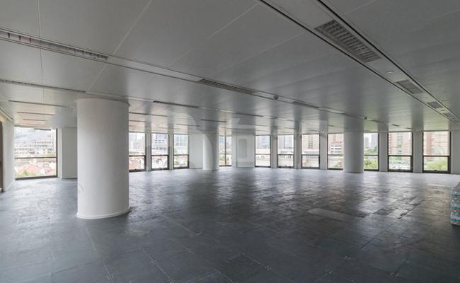 新茂大厦写字楼 166m²办公室 8.46元/m²/天 简单装修