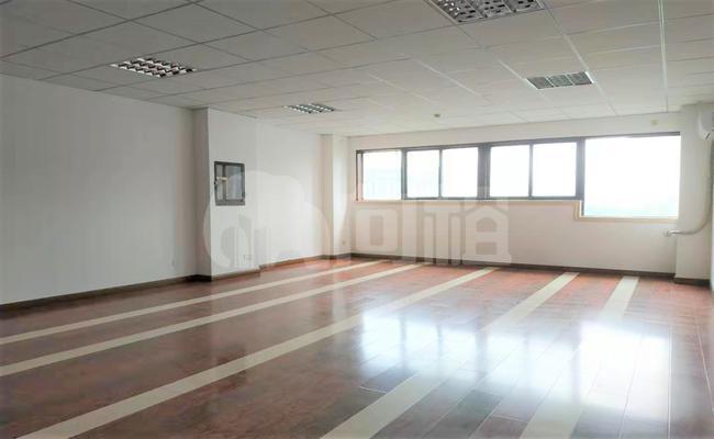 桂菁园 150m²办公室 3.2元/m²/天 中等装修