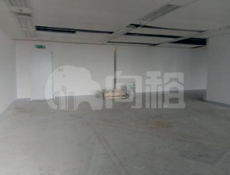 新漕河泾国际商务中心写字楼 878m²办公室 4.5元/m²/天 毛坯