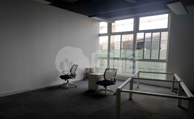 合创空间一期 75m²办公室 2.9元/m²/天 中等装修