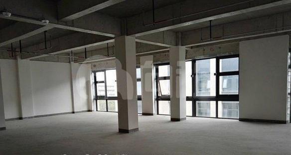 恒基旭辉中心写字楼 856m²办公室 6.93元/m²/天 中等装修