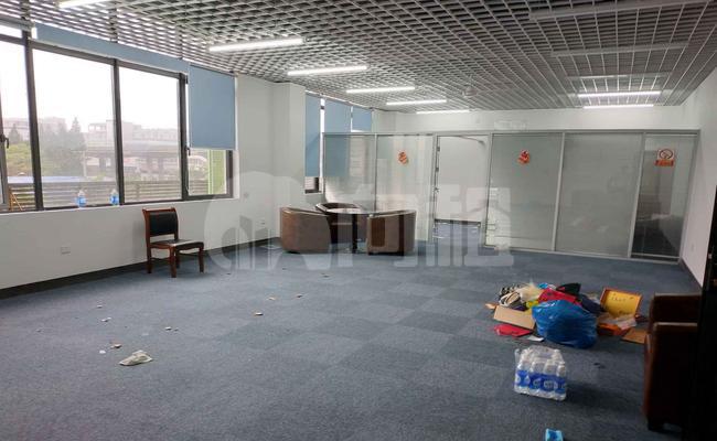 复客北翼·创享中心 151m²办公室 2.4元/m²/天 简单装修