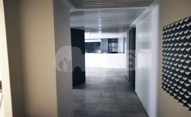 SOHO复兴广场写字楼 366m²办公室 6.66元/m²/天 精品装修