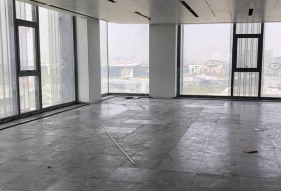 张润大厦写字楼 579m²办公室 4.77元/m²/天 简单装修
