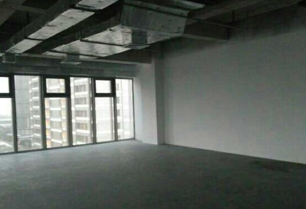 宝龙广场 300m²办公室 2.9元/m²/天 简单装修