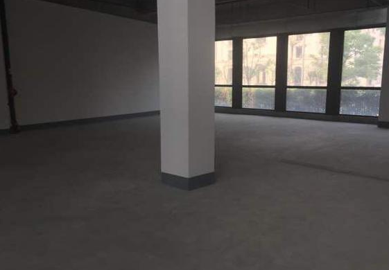 御河企业公馆 548m²办公室 3.3元/m²/天 毛坯