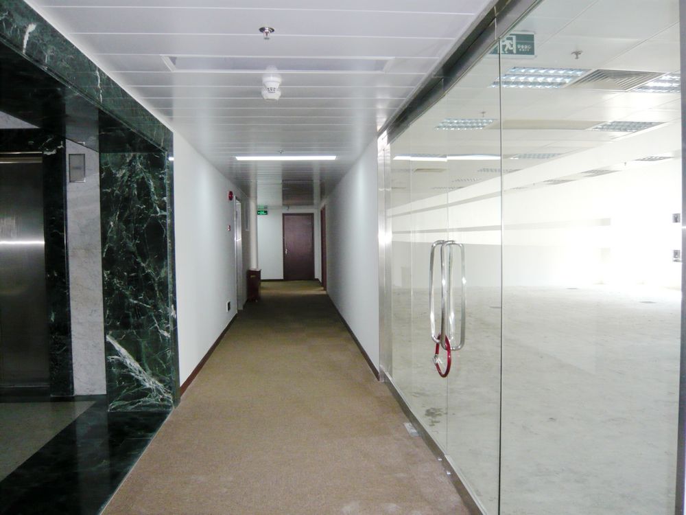 中国船舶大厦 450m²办公室 4.8元/m²/天 精品装修