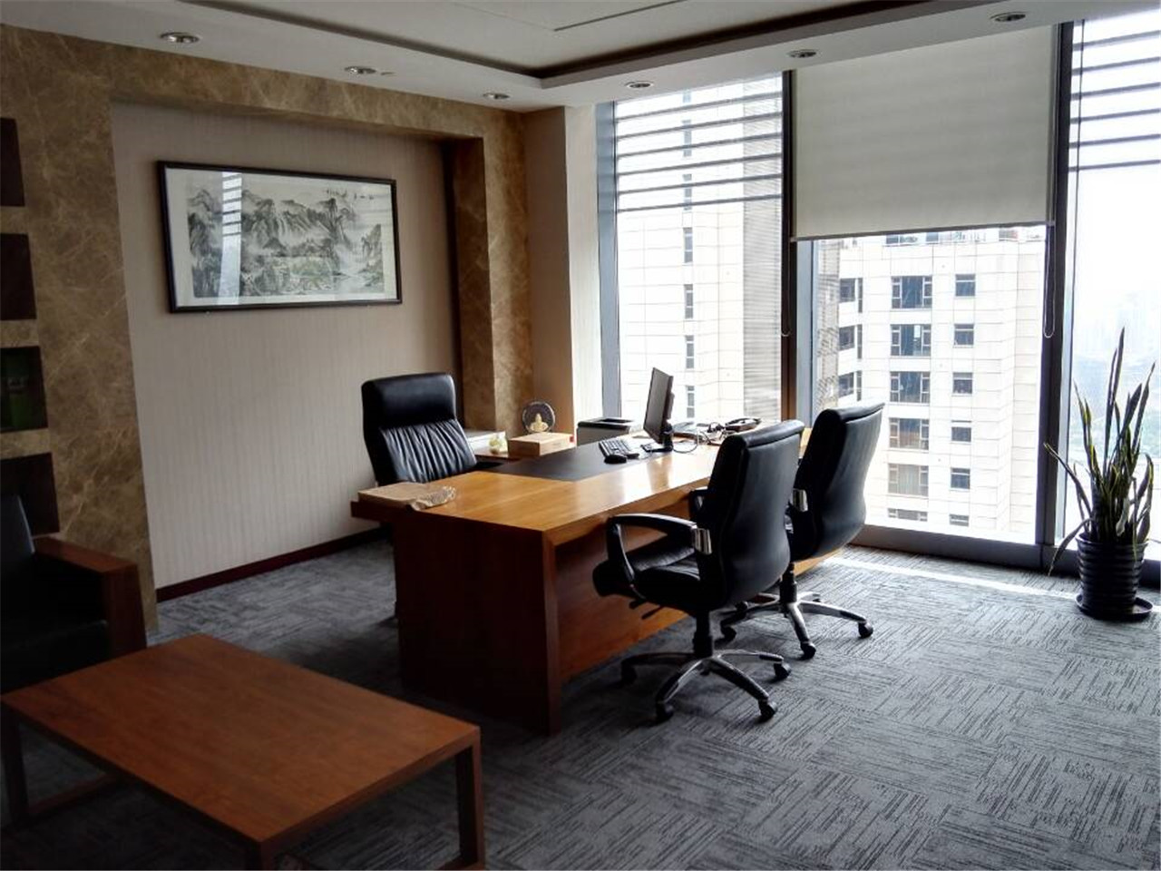 东亚银行金融大厦写字楼 350m²办公室 8.01元/m²/天 精品装修