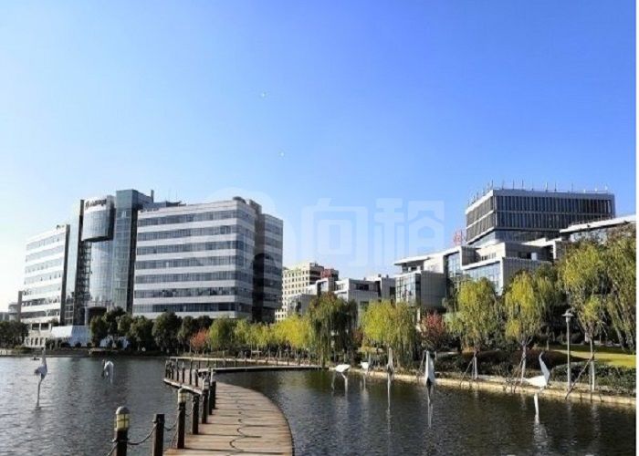 上海浦东软件园祖冲之园 280m²办公室 4.9元/m²/天 精品装修