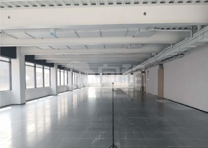 虹桥国际商务广场 600m²办公室 4.5元/m²/天 简单装修