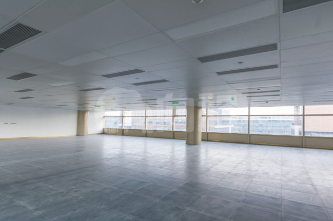 星云经济区 600m²办公室出租 2.2元/m²/天 简单装修