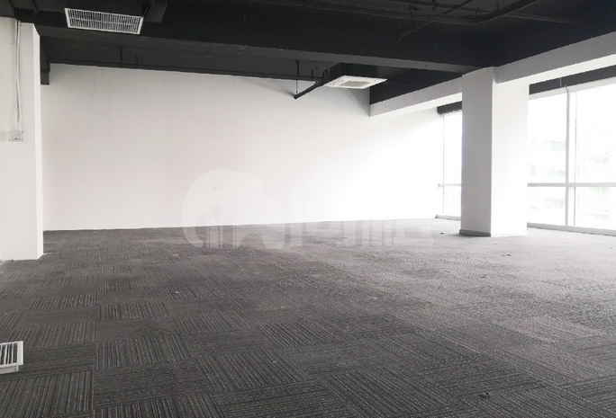 创智天地企业中心 179m²办公室出租 4.8元/m²/天 简单装修