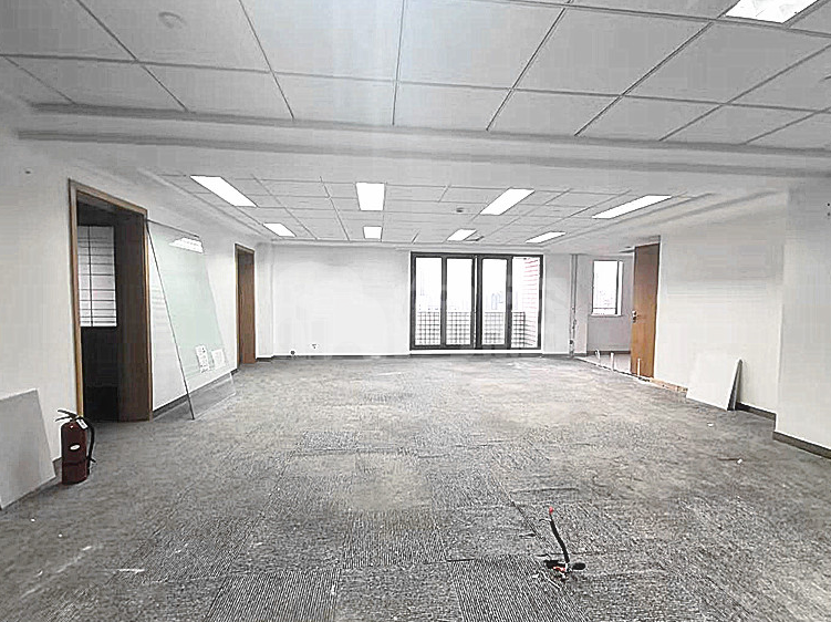 洪安大厦 173m²办公室出租 4.5元/m²/天 毛坯