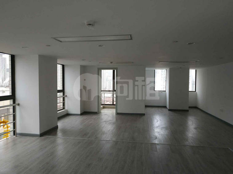 洪安大厦 107m²办公室出租 4.5元/m²/天 毛坯