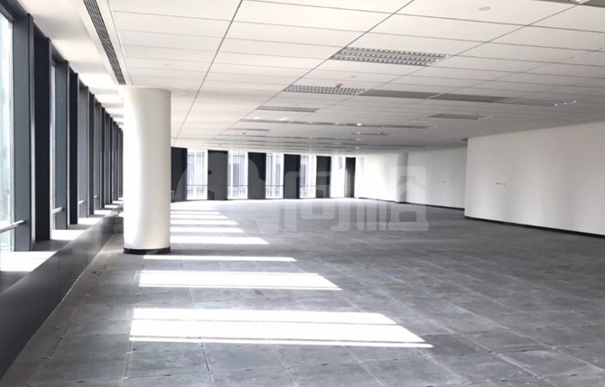 63号设计创意工厂写字楼 700m²办公室出租 3.3元/m²/天 简单装修
