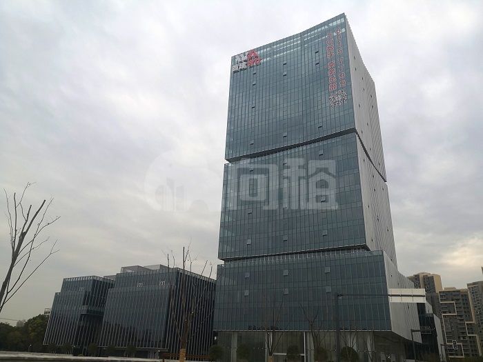 首建智谷上海金融科技中心 262m²办公室 4元/m²/天 精品装修