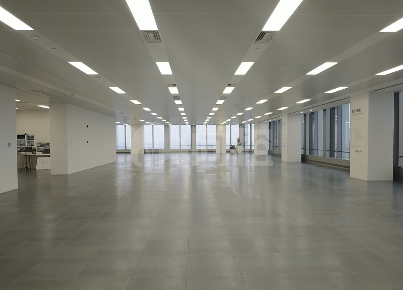 前滩中心写字楼 472m²办公室 7.67元/m²/天 简单装修