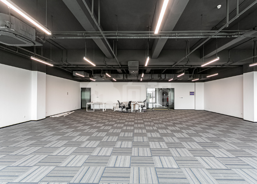 环普云创科技园写字楼 258m²办公室出租 2.3元/m²/天 简单装修