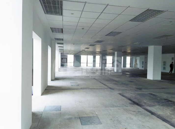 明基广场写字楼 563m²办公室出租 4.68元/m²/天 简单装修