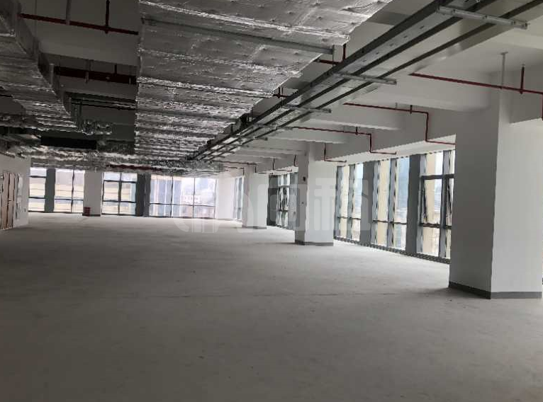中国联通南方基地写字楼 620m²办公室出租 4.2元/m²/天 简单装修