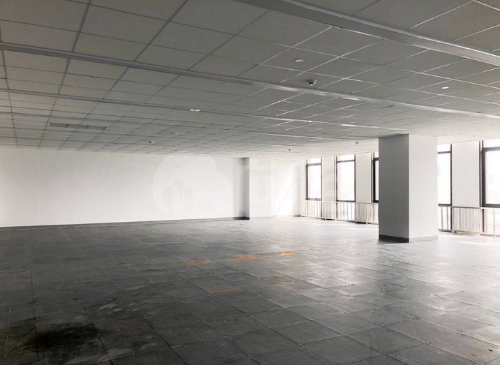新研大厦写字楼 399m²办公室出租 5元/m²/天 简单装修