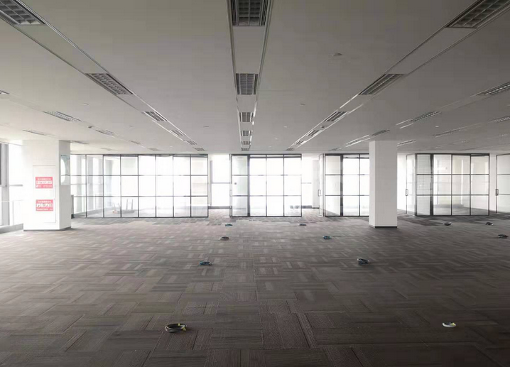 凯迪金融大厦写字楼 1068m²办公室出租 4元/m²/天 简单装修