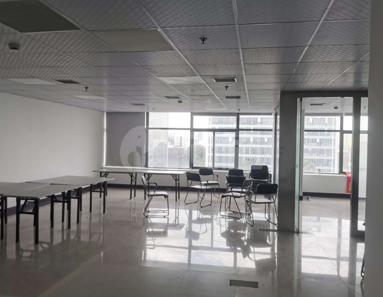 祥鹿大厦写字楼 170m²办公室出租 2.8元/m²/天 简单装修
