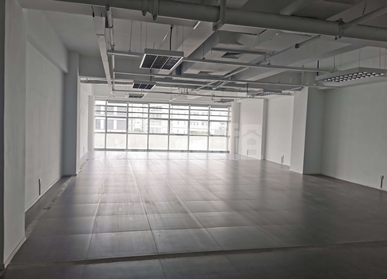祥鹿大厦写字楼 1205m²办公室出租 2.8元/m²/天 简单装修