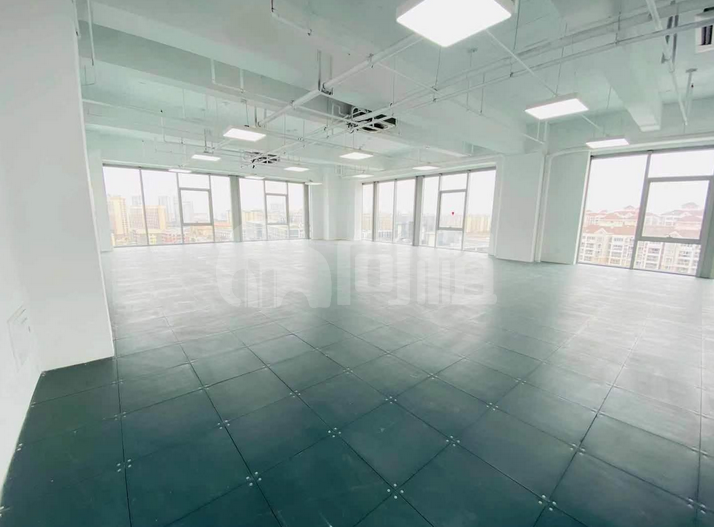 吴泾宝龙广场写字楼 247m²办公室出租 2元/m²/天 简单装修