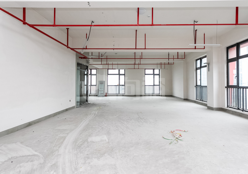 优大科技园写字楼 210m²办公室出租 1.8元/m²/天 简单装修