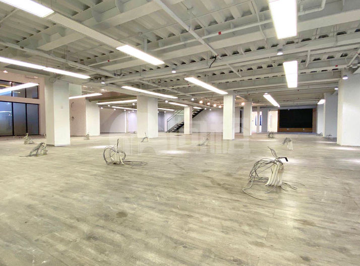 八号桥Ⅳ期写字楼 1180m²办公室出租 6.3元/m²/天 中等装修